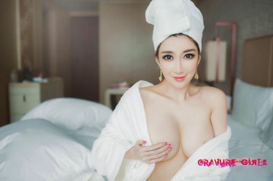 luci nude chinese girl big tits and big butt gallery