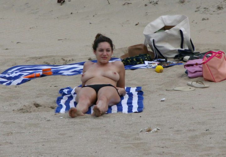 Kelly Brook topless on the beach photo 2