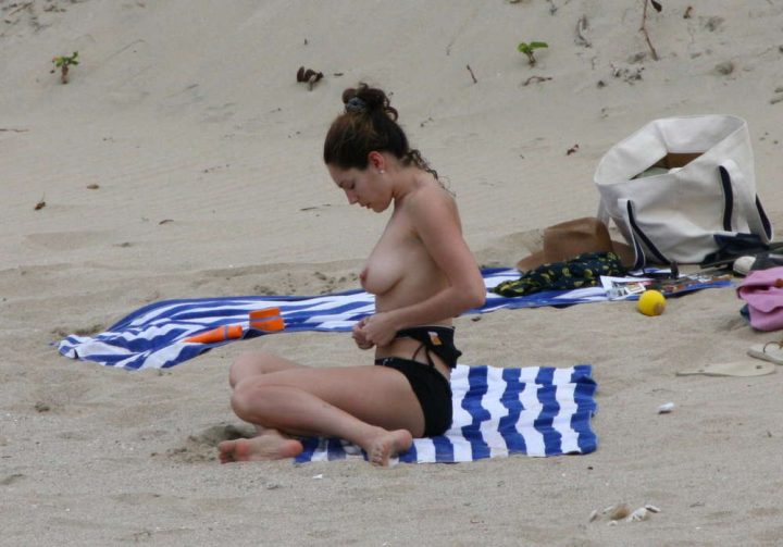 Kelly Brook topless on the beach photo 6