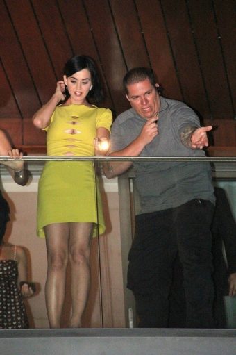 Katy Perry hot legs in Yellow mini dress
