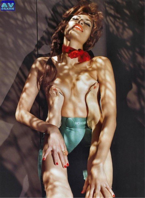 Eva Mendes topless sexy pose
