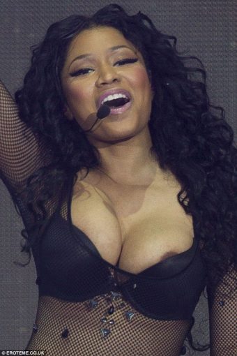 Busty singer Nicki Minaj nipple slip
