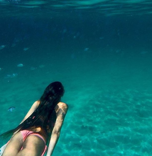 Athina Pikraki bikini underwater