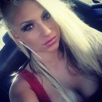 Brye-Anne-Russillo-hot-girl-busty-cleavage-photo