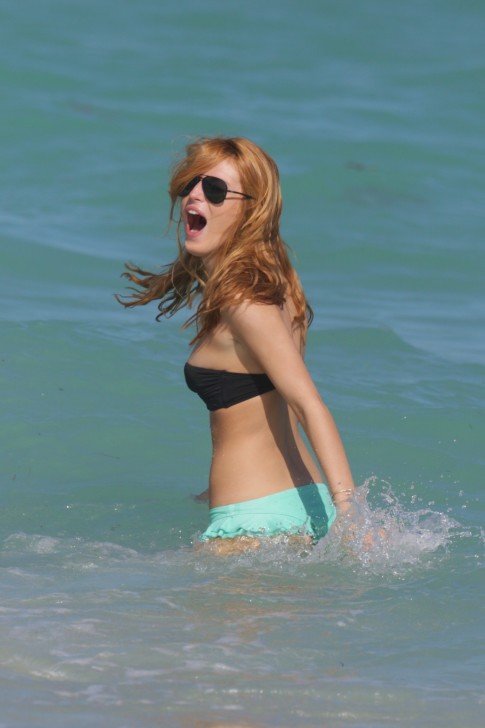 Bella Thorne Nips