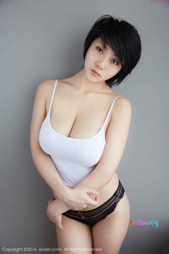 Asian big boobs braless t-shirt