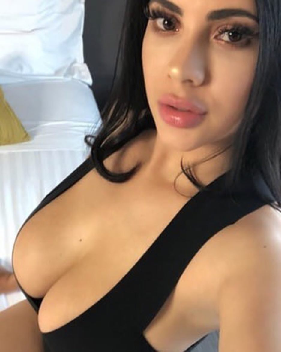hot selfie pov cleavage sexy
