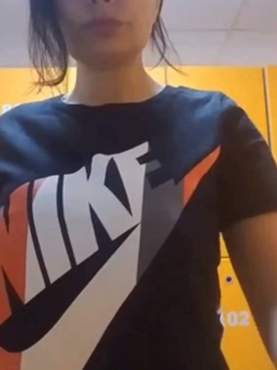 Bigger Than Expected – Nike : Just do it! (boobs gif)