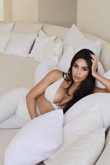 Kim Kardashian looks sultry in her own SKIMS bra and leggings