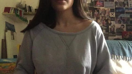 Watch the young girl shows up her delicious natural tits with large areolas! (gif)