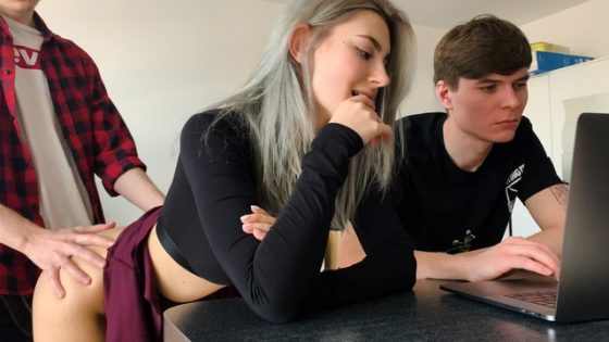 Eva Elfie – Fucking cuckold’s girlfriend to cum on her slutty face (video)