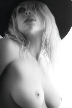 hot celebrity tits naked model shot 6