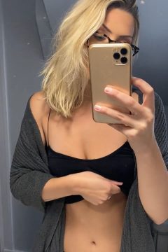 blonde amateur girl tits reveal in the mirror pic