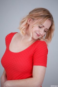 Sexy girl Leane nude1