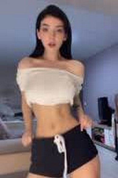 Cute slim girl getting topless on Reddit (gif)