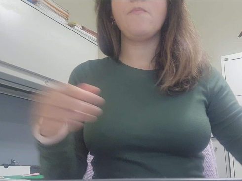 New office job means to flash my tits when bored! (gif)