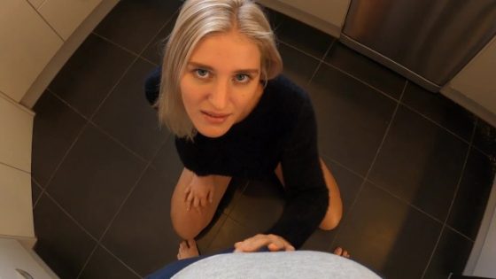 Blonde babe Kate Pie Deepthroat In The Kitchen (video)
