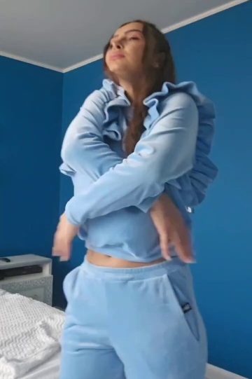 WATAA! My full nude striptease (short video)