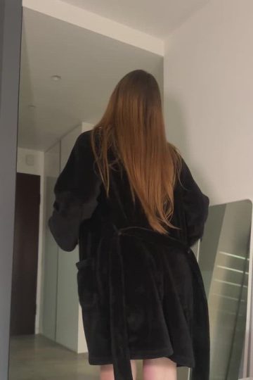 Twitter Babe Slipping her Robe XXX GIF