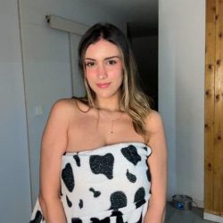 Curvy ass - Big saggy tits in a Homemade Reveal - sexy gif preview