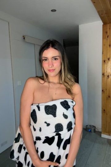 Curvy ass – Big saggy tits in a Homemade Reveal