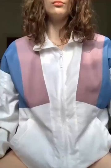 Bigger Than You Thought: Amateur Jacket Unzip & Naked Reveal