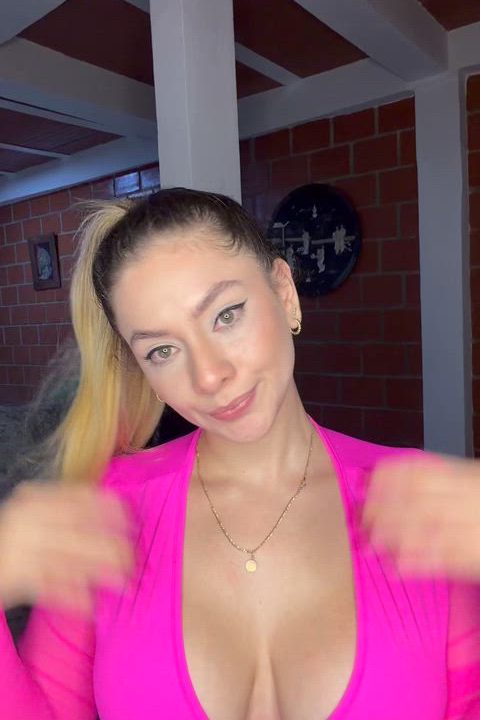 Fascinating Reveal: Big Tits Popping Out of Braless Pink Top - trending snapshot