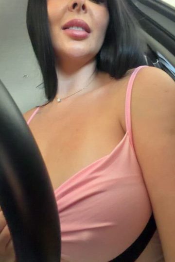 Car big tits reveal: Naughty MILF with fine milkers