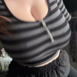 Curvy amateur woman flashes large breasts - sexy gif preview
