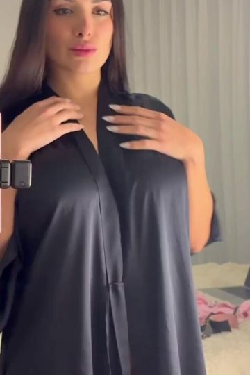 Sexy Naked Woman Opens Silk Robe to Flash Big Racks