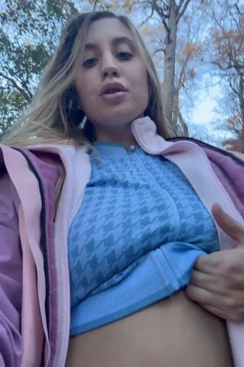 Feeling horny in the forest - detailed action scene