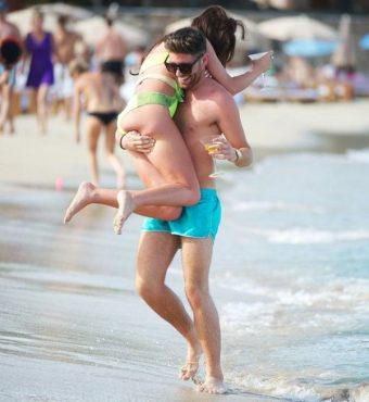 reality star Charlotte Dawson tit slip photo 2