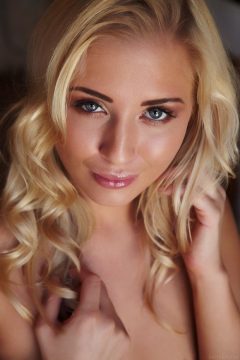 sexy blonde Cayla nude photo 10