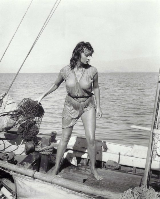 Sofia Loren wet sexy scene